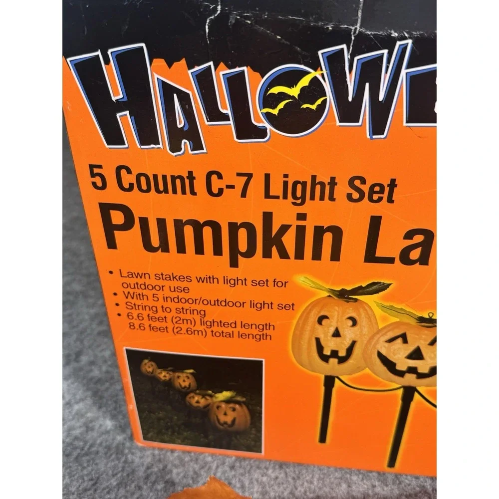 Halloween Pumpkin Blow Mold Lawn Stakes 5 Count Light Set Indoor/Outdoor Orange